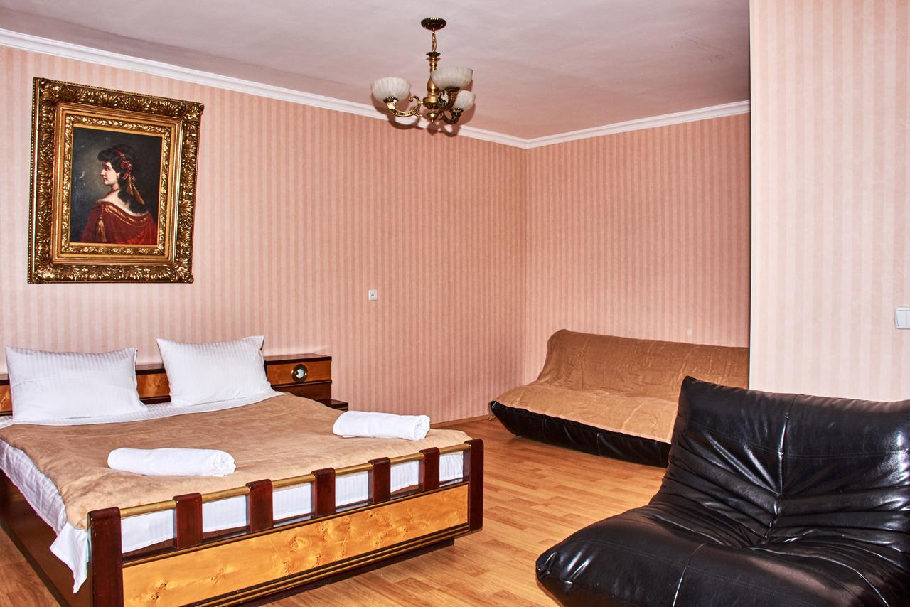 Hotel Georgia Gori Ngoại thất bức ảnh