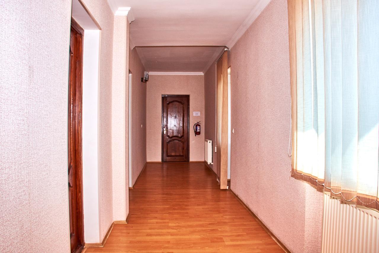Hotel Georgia Gori Ngoại thất bức ảnh