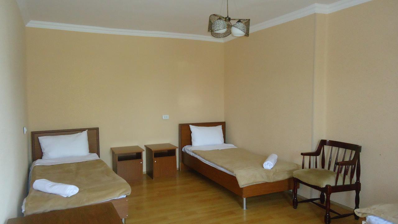 Hotel Georgia Gori Ngoại thất bức ảnh