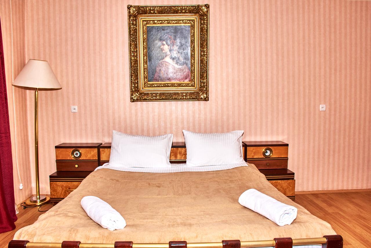 Hotel Georgia Gori Ngoại thất bức ảnh